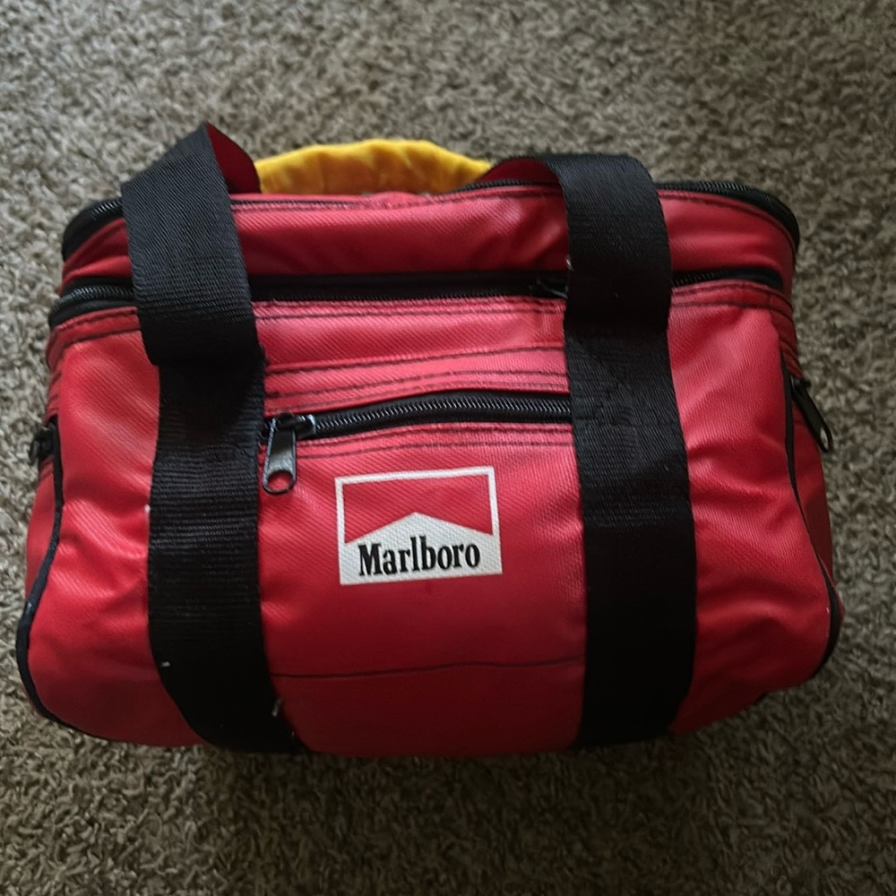 Vintage Marlboro lunch pail 🐎